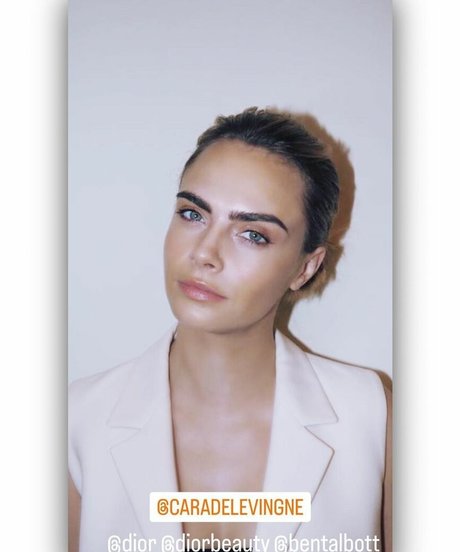 Cara Delevingne star perfect picture