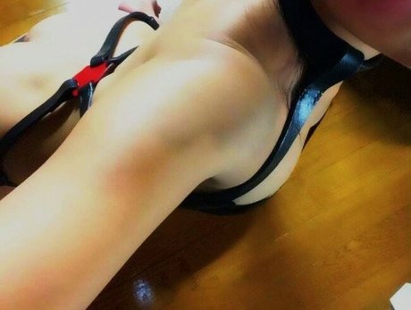 Ishiko model hot pictures