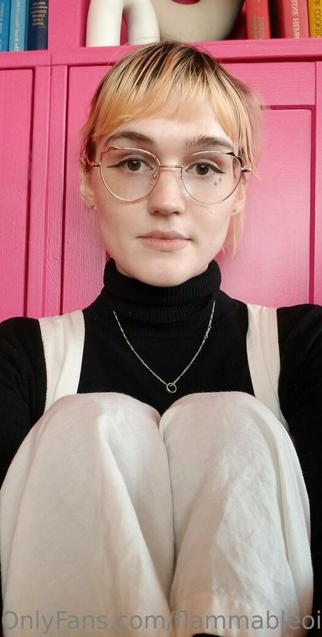 Claire Tennebrarum free star pictures