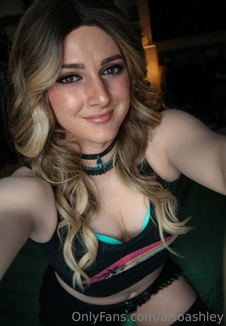 Ashley Barron star nudes gallery