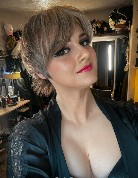 curvy kitty onlyfans porno pictures