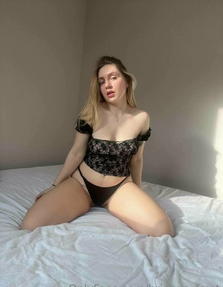 mature onlyfans erotic picture