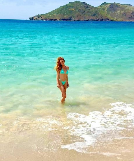 Marina Ruy Barbosa star nudes photos