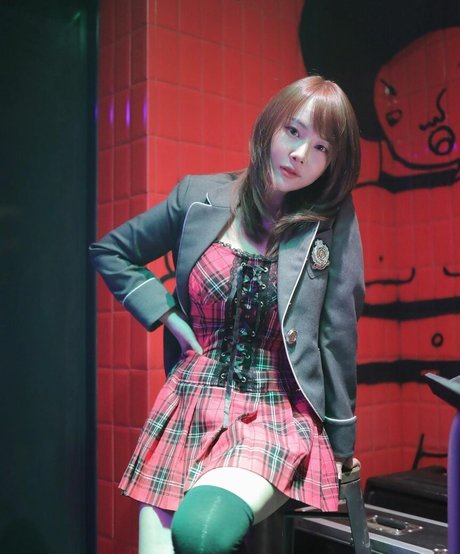 Munkawka adult actress gallery