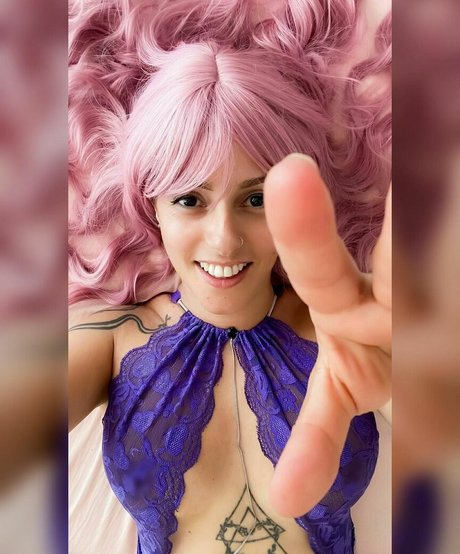 Dani Botan model free photos