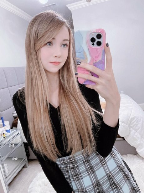 babe brunette onlyfans nice pics