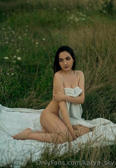 katya sky star perfect pics