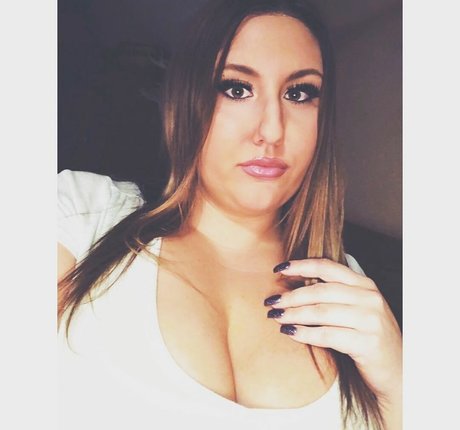 Lauren Lincoln pornstar picture