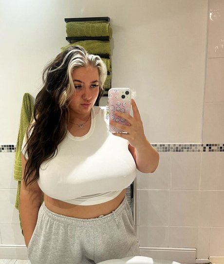 chelsea leigh beautiful star images