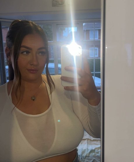 chelsea leigh high quality model pic