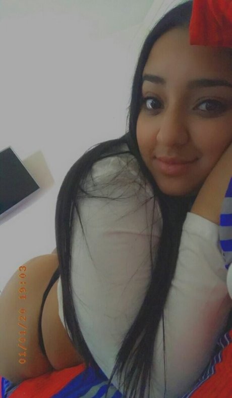 Adriana Jinett perfect star images