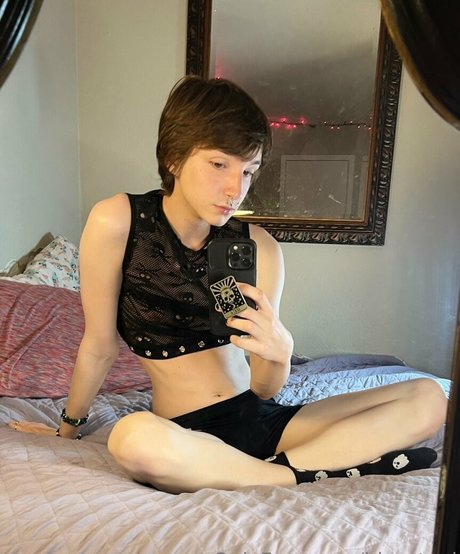 Bisectual high quality model photos