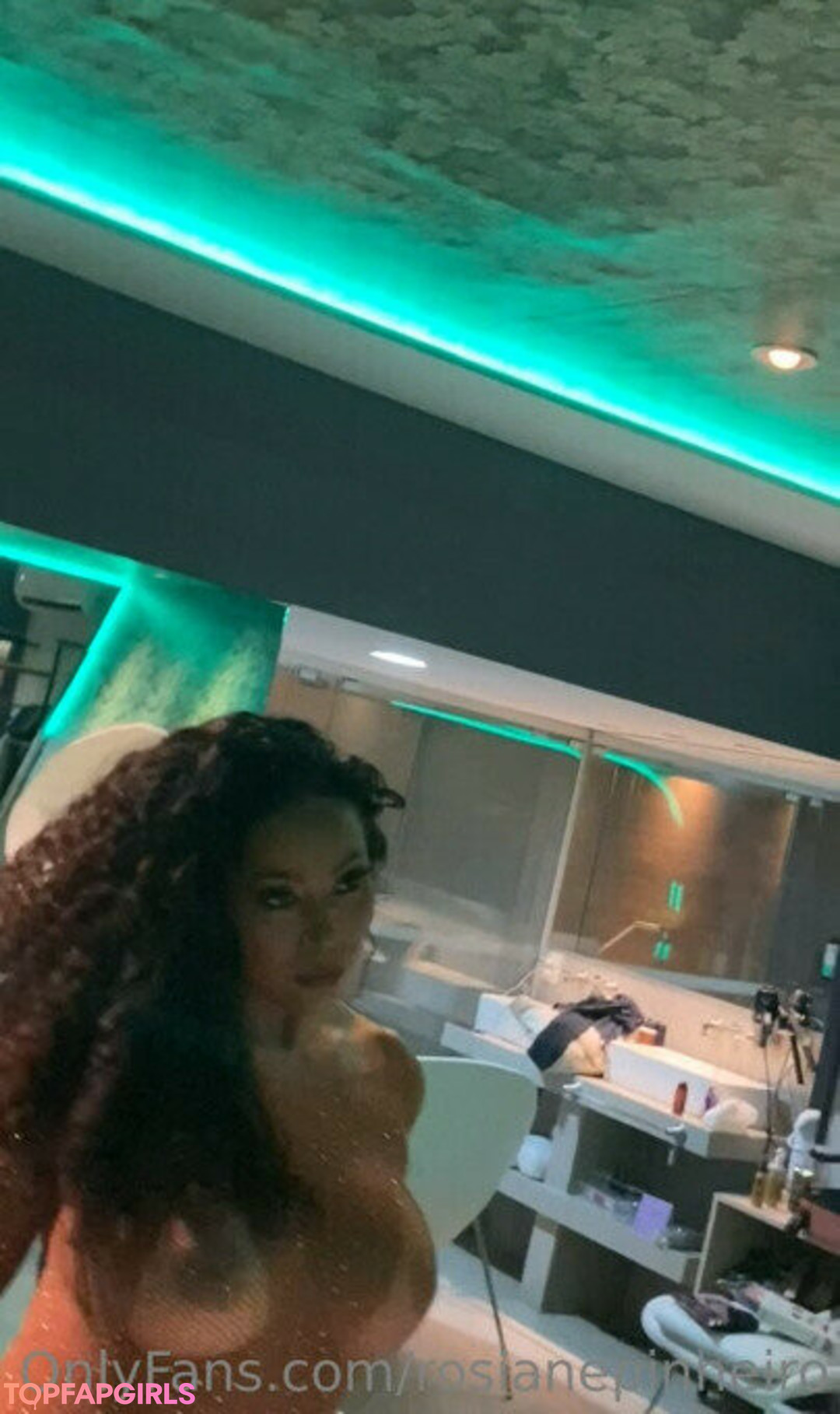 Rosiane Pinheiro star hot pictures