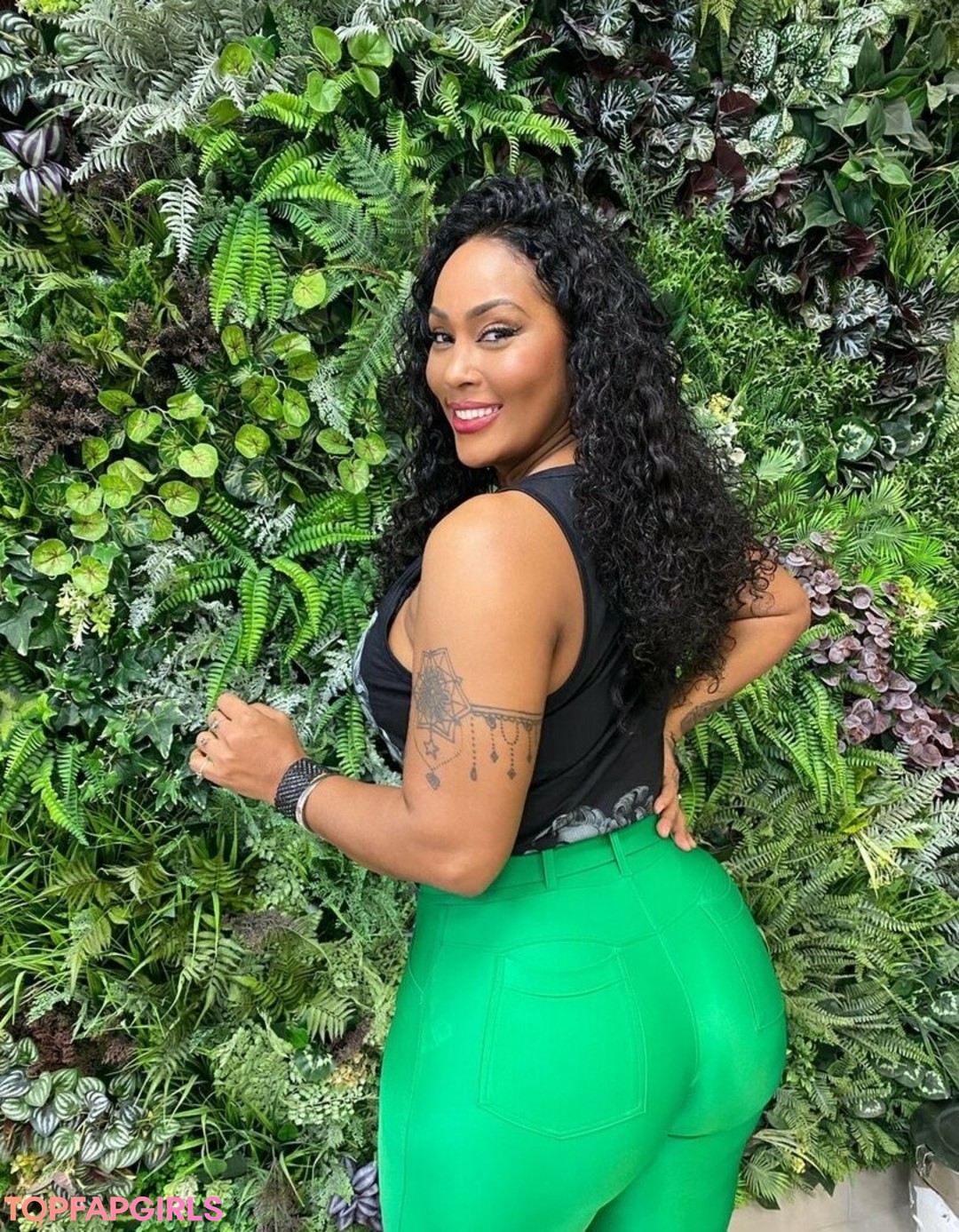 Rosiane Pinheiro sexy actress picture