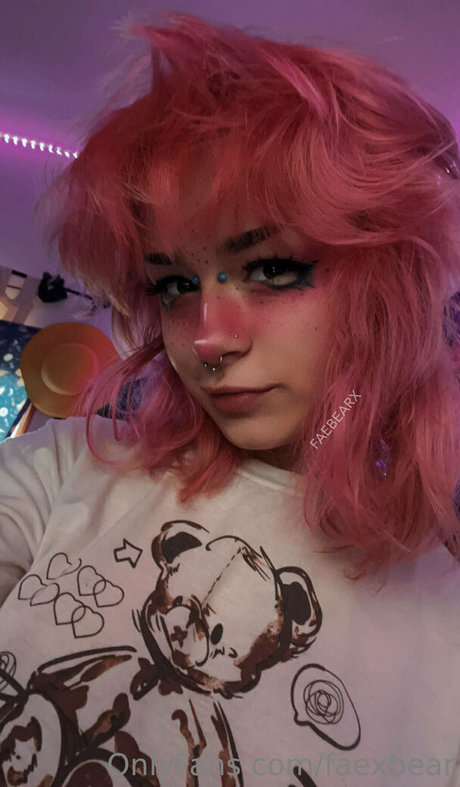 faexbear star top photo