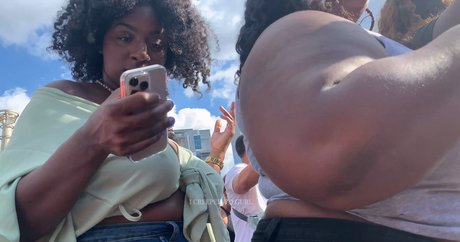 Exhibitionism model best photo