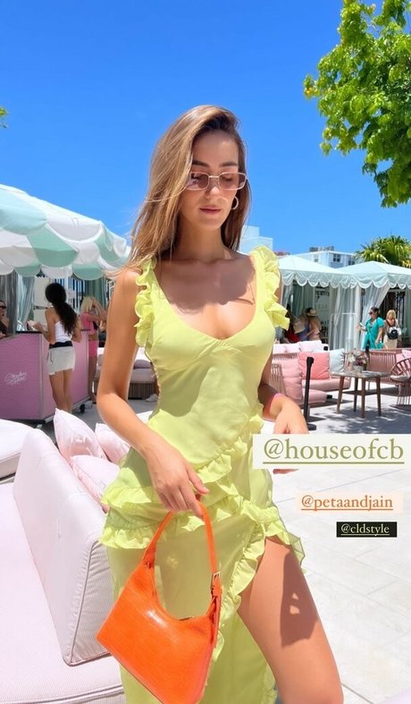 big tits nerd onlyfans naked photos