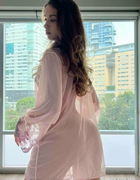 lizakovalenkoo high quality model pictures