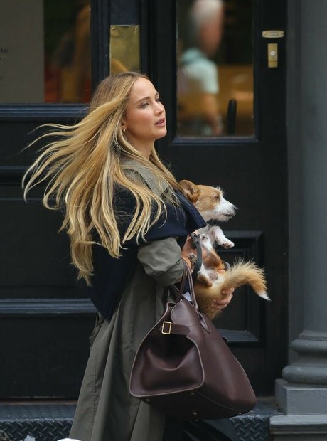 Jennifer Lawrence Quick photo