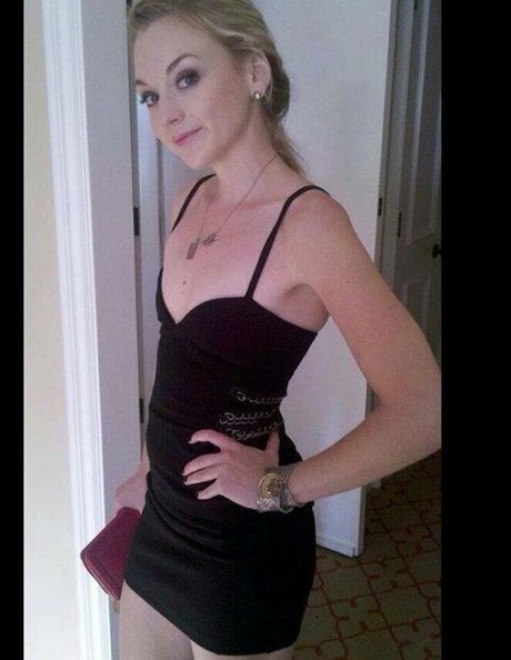 Emily Kinney pornstar pretty galleries