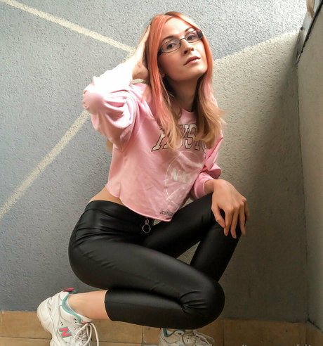 ts avy white star high quality picture