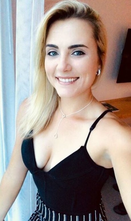 Lexi Thompson high quality model image