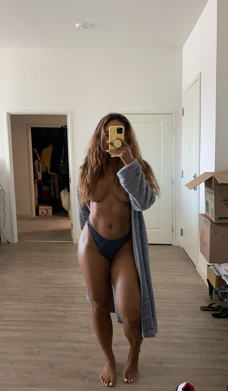 ginavhuynh pornographic model gallery