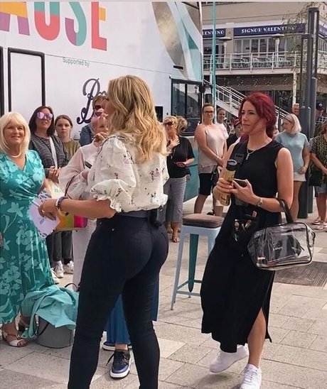 arab blowjob onlyfans sexy galleries