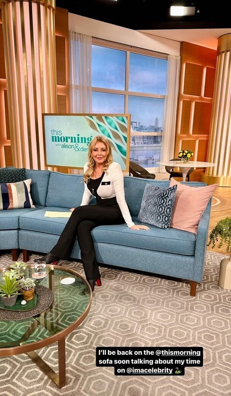 asian top onlyfans hot sexy image