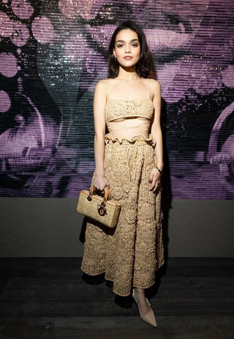 Rachel Zegler top star pic