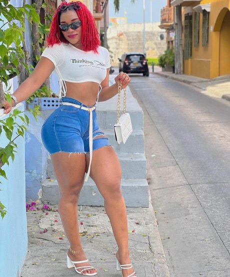 maryoficial fit model nice picture