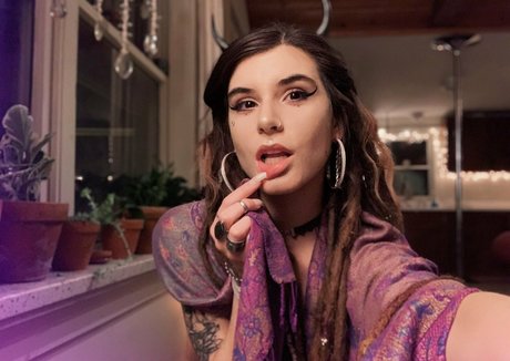 mimi f0xxx free exclusive model pics