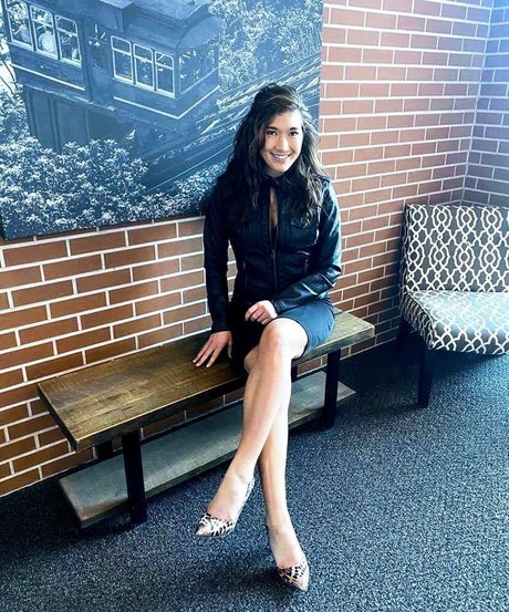 hard nipples onlyfans beautiful nude img