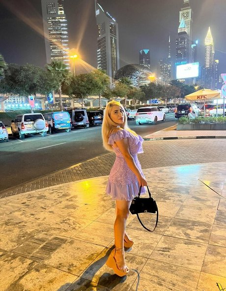 heavenkarina1 Quick photo