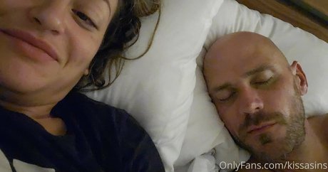 white shemale onlyfans free sexy pics