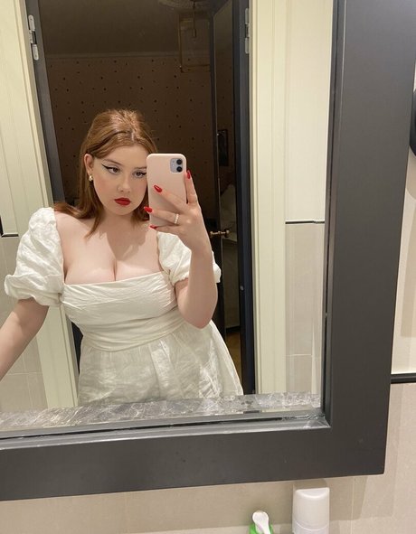 Gemothy star xxx image