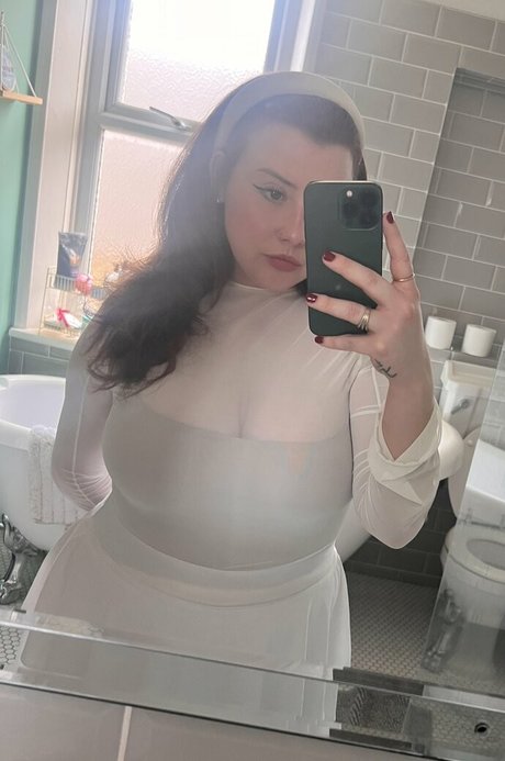 Gemothy hot star photos