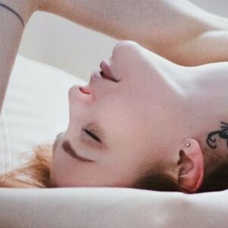 Belle Claire erotic star pic