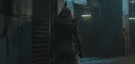 Karen Gillan beautiful actress photo