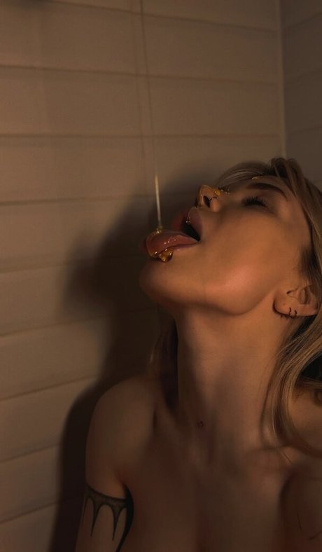 huge anal dildo onlyfans free xxx picture