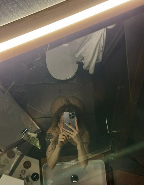 Sorabi perfect actress images