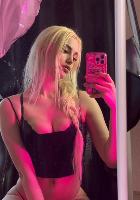 Morana Battory pornstar pic