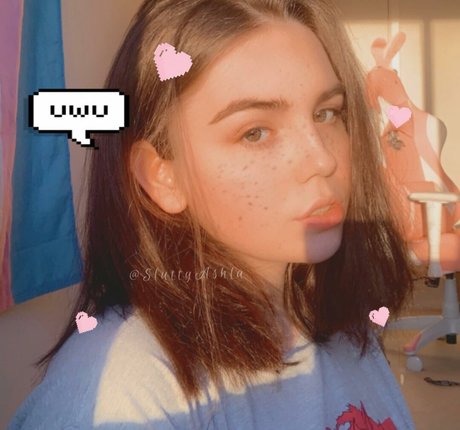 Slutty Ashla model xxx img