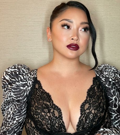 Lana Condor Profile photo