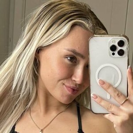 Missbonniebeauu erotic model photos