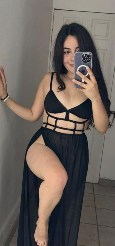 bellacuentos model sex photos