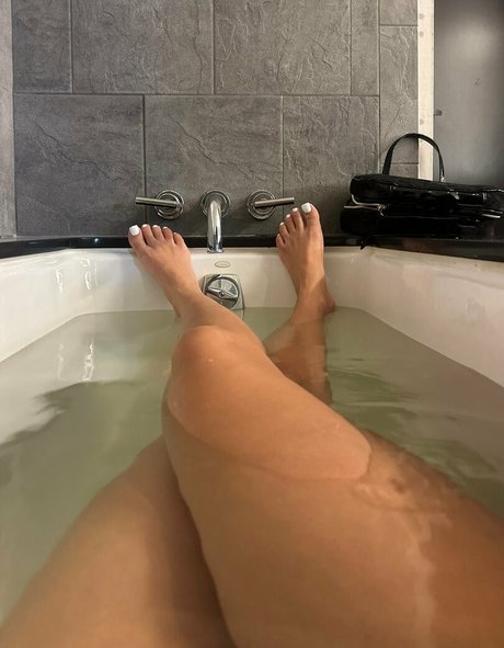 naughtycash nice star pics