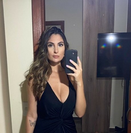 Paloma Tocci naked actress photos