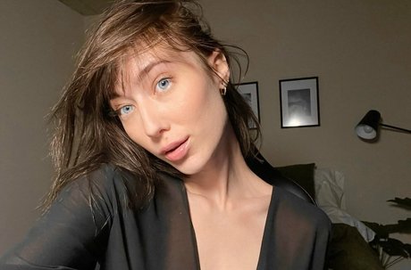 LillyyLuna star high quality gallery