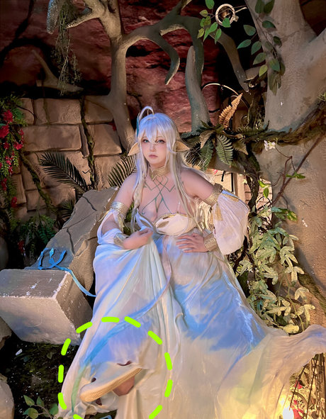 Takomayuyi hd actress pics